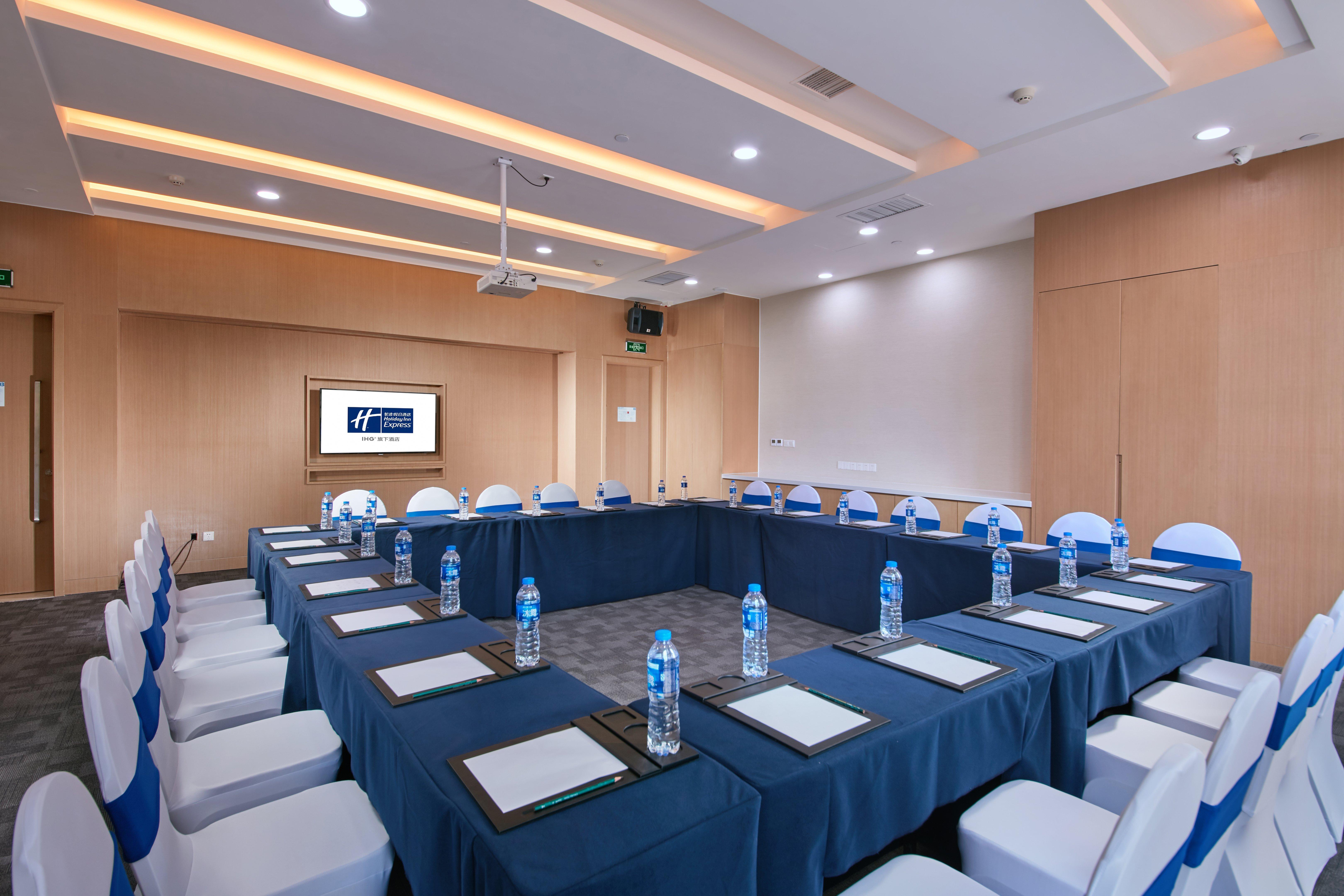 Holiday Inn Express Luoyang Yichuan By Ihg Eksteriør billede