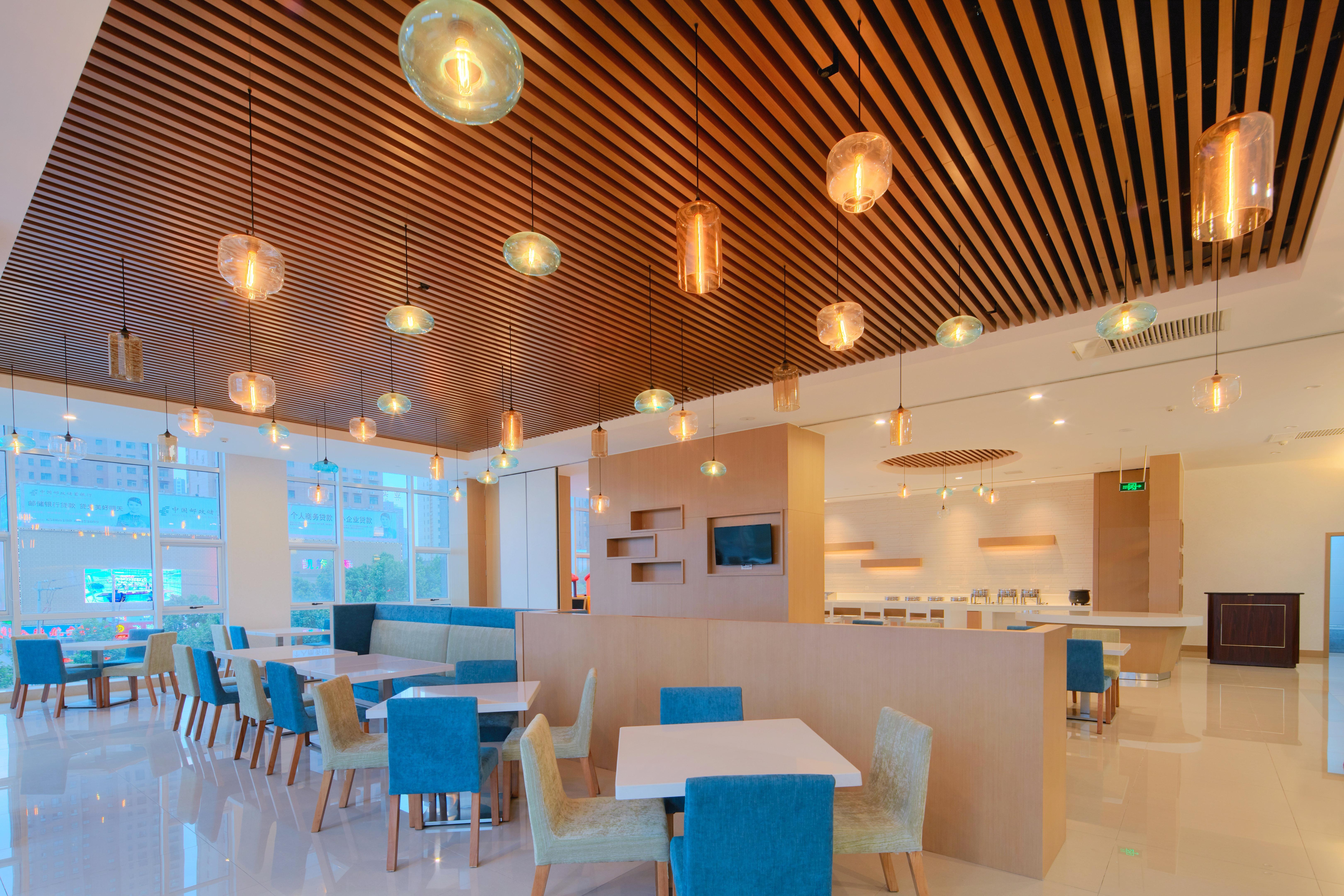 Holiday Inn Express Luoyang Yichuan By Ihg Eksteriør billede