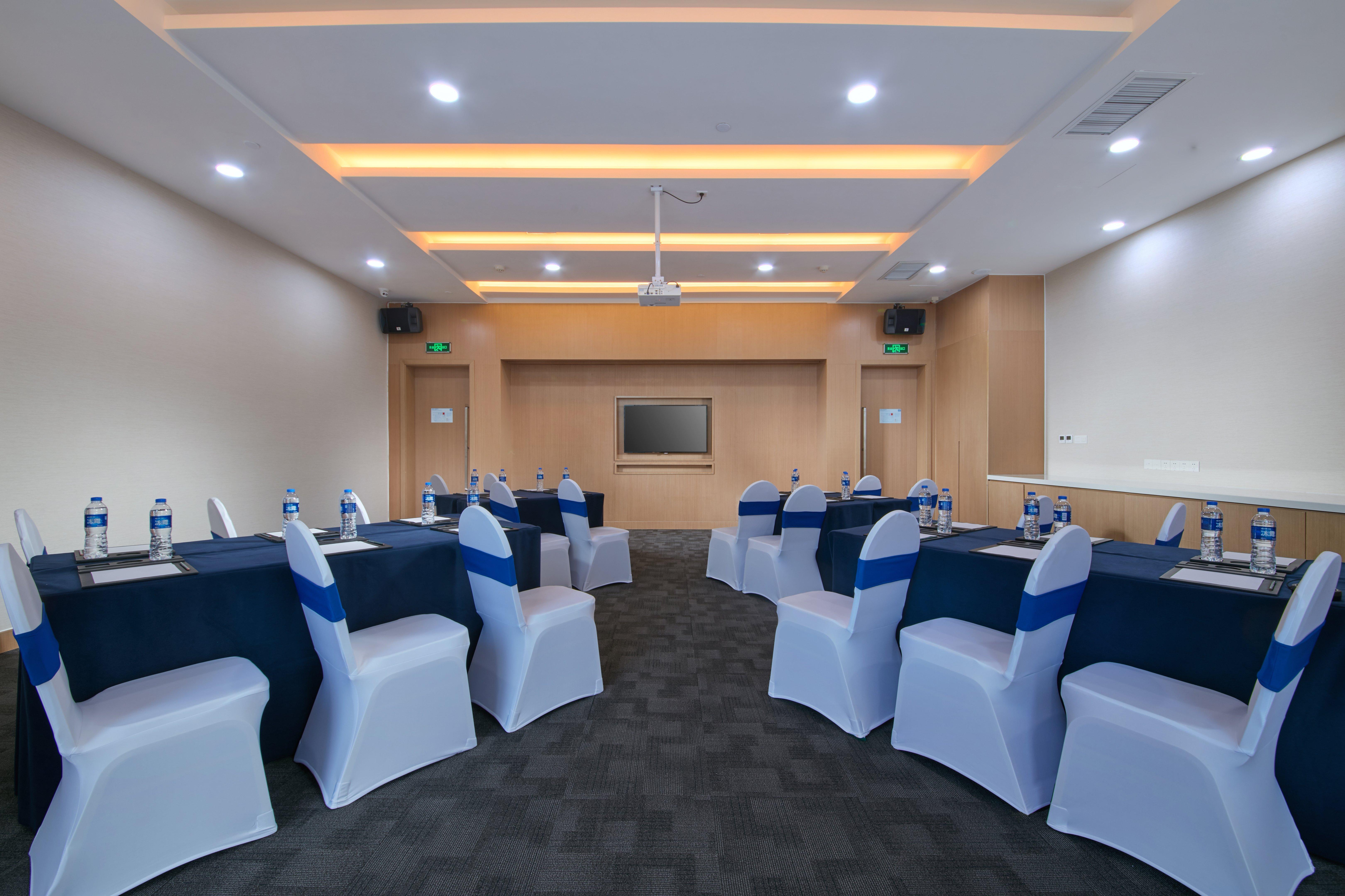 Holiday Inn Express Luoyang Yichuan By Ihg Eksteriør billede